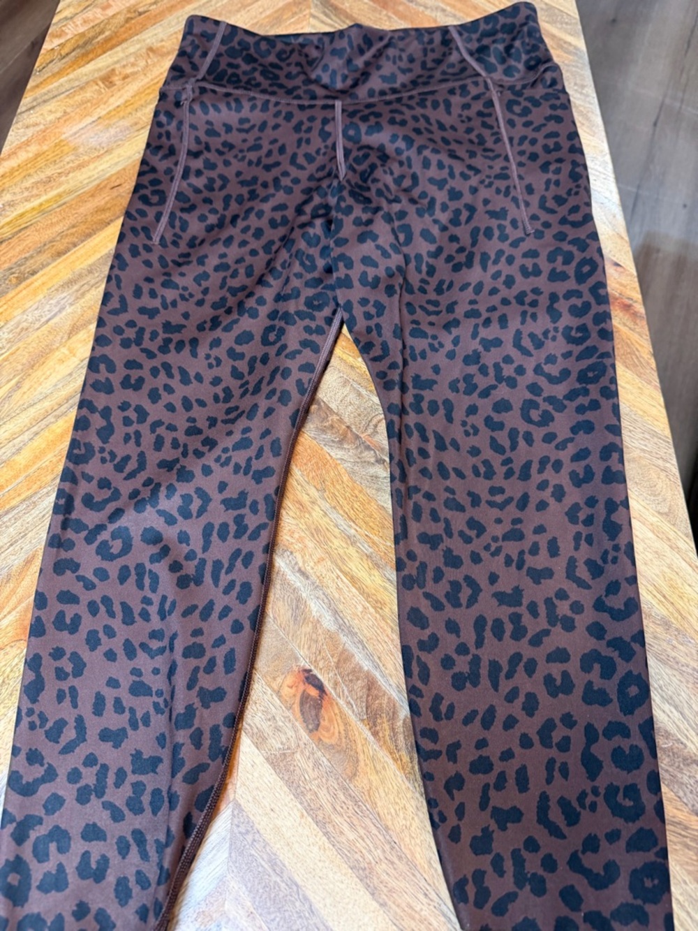 GAP Leggings Fit Brown and Black Leopard Print Sz MP SEXY MAMA SUPER STRETCHY!